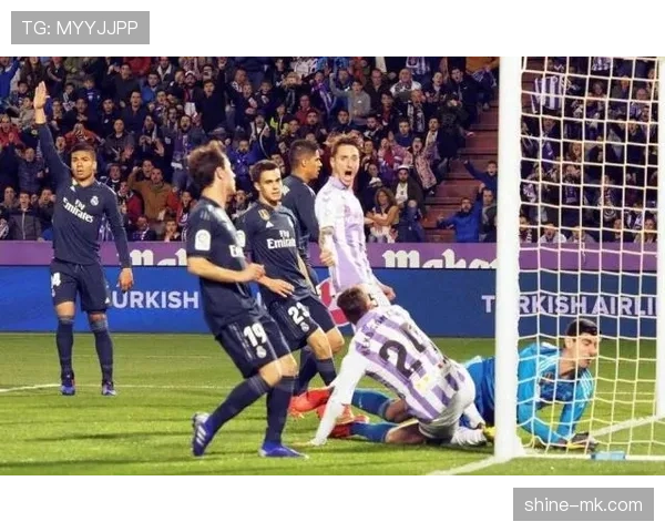 阿劳霍铁血防守渐入佳境，助巴萨筑牢后防坚实屏障