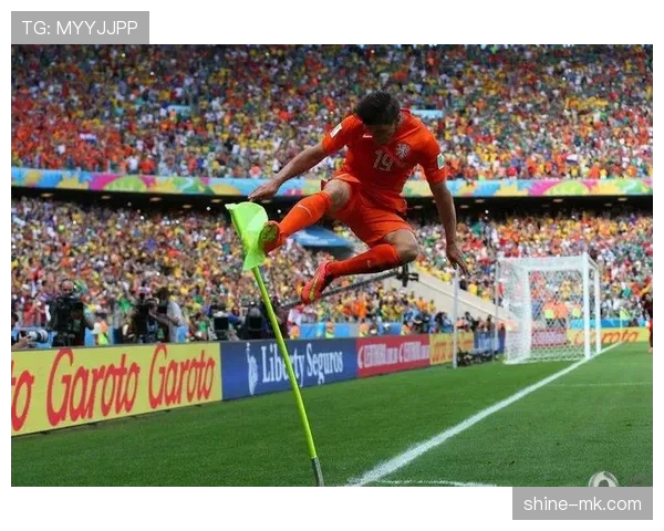 角旗判罚规则全拆解，哪些情况球权才归角球？